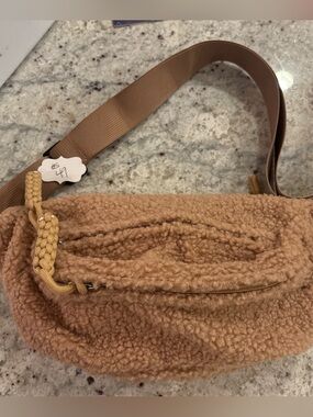 Women’s fleece bum bag